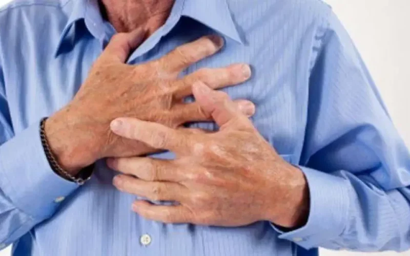 7 عادات يومية تضر بصحة قلبك إذا مارستها بعد السابعة مساءً